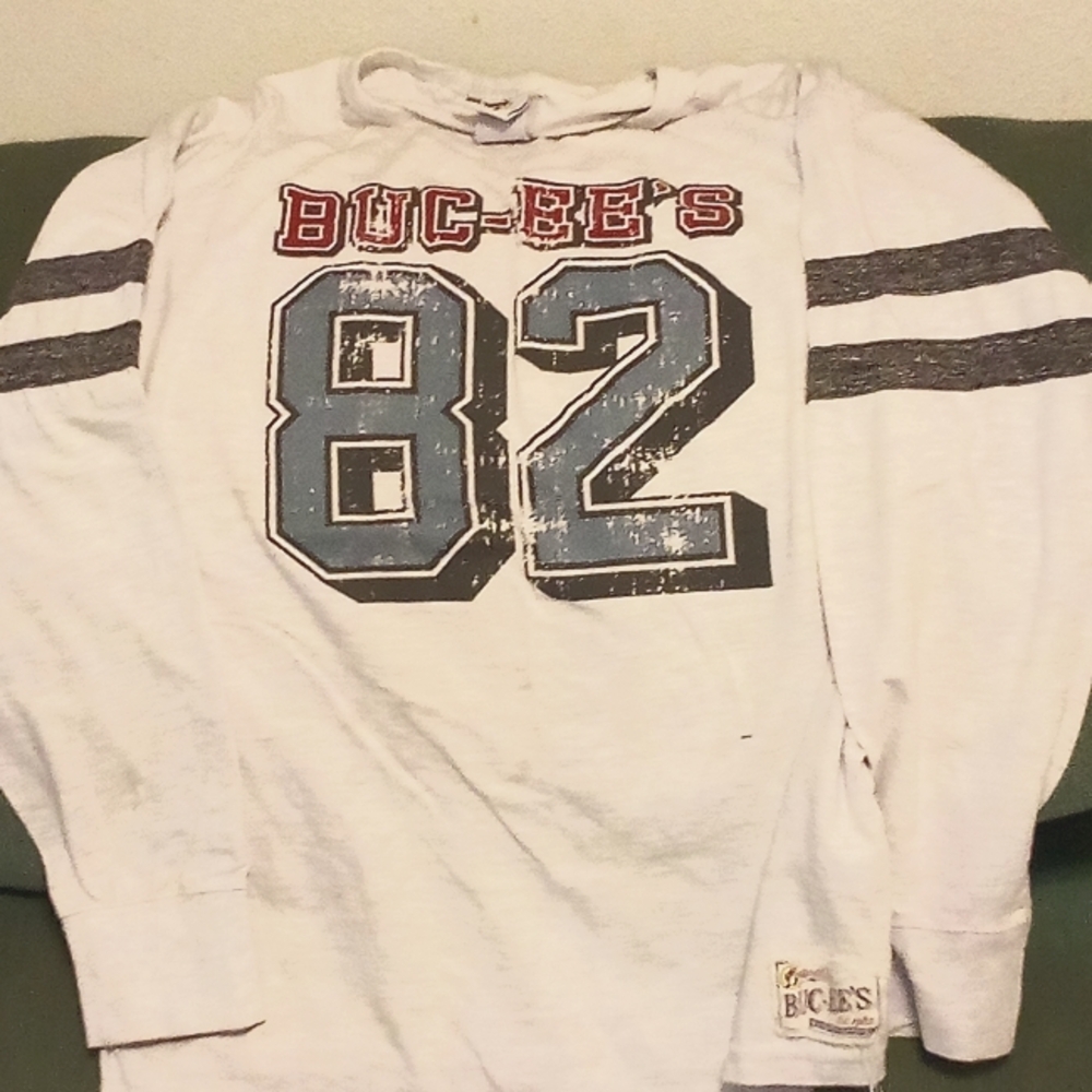 Buc-ee's White Long Sleeve Shirt with Blue and Red Print 82 XL